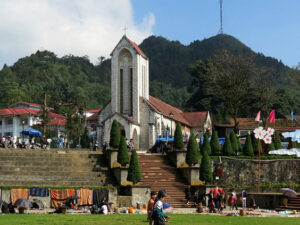 Nha-Tho-Da-Sapa