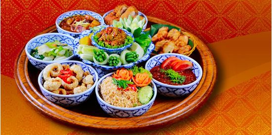 an toi kieu khantoke